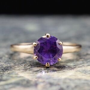 Wonderful Midcentury Amethyst Ring Belcher Setting 10k Yellow Gold